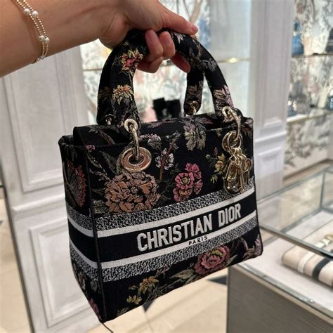 dior chain purse|cheapest dior bag price.